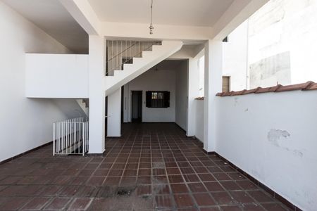 Casa à venda com 200m², 4 quartos e 2 vagas Casa à venda com 200m², 4 quartos e 2 vagasÁrea Externa