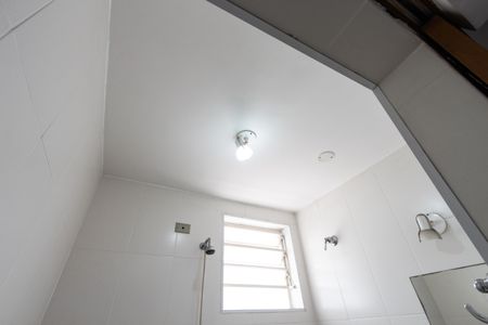 Casa à venda com 200m², 4 quartos e 2 vagas Casa à venda com 200m², 4 quartos e 2 vagasLavabo