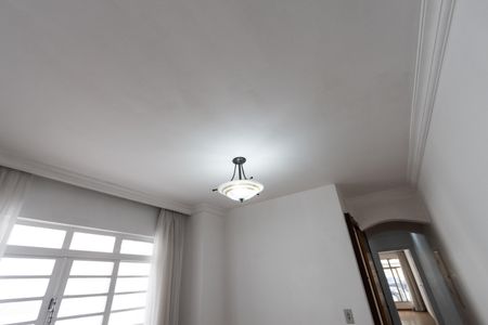 Casa à venda com 200m², 4 quartos e 2 vagas Casa à venda com 200m², 4 quartos e 2 vagasQuarto 1