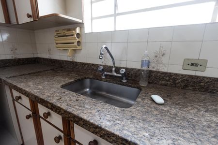 Casa à venda com 200m², 4 quartos e 2 vagas Casa à venda com 200m², 4 quartos e 2 vagasCozinha