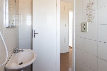 Casa à venda com 200m², 4 quartos e 2 vagas Casa à venda com 200m², 4 quartos e 2 vagasBanheiro de Serviço