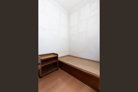 Casa à venda com 200m², 4 quartos e 2 vagas Casa à venda com 200m², 4 quartos e 2 vagasQuarto 2