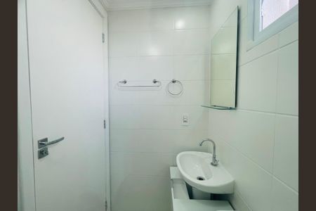 Apartamento para alugar com 42m², 2 quartos e 1 vaga Apartamento para alugar com 42m², 2 quartos e 1 vagaBanheiro do Quarto 2