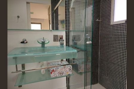 Apartamento para alugar com 70m², 2 quartos e 1 vaga