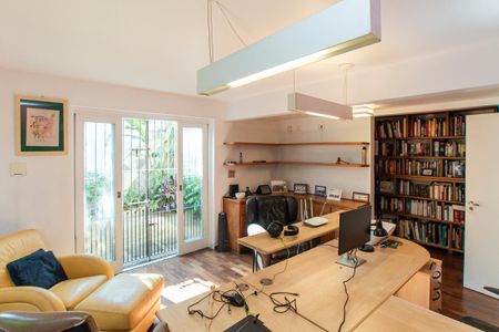 Escritório de casa à venda com 6 quartos, 445m² em Jardim Leonor Mendes de Barros, São Paulo