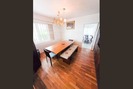 Casa à venda com 6 quartos, 400m² em Jardim Leonor Mendes de Barros, São Paulo