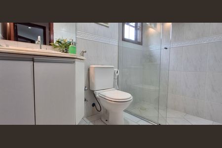 Casa para alugar com 840m², 5 quartos e 7 vagasBanheiro Social