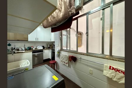 Apartamento à venda com 150m², 3 quartos e 2 vagasÁrea de serviço