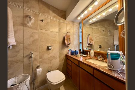 Apartamento à venda com 150m², 3 quartos e 2 vagasBanheiro Suite