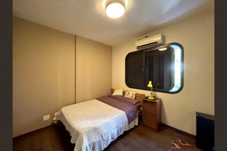 Apartamento à venda com 150m², 3 quartos e 2 vagasQuarto 1