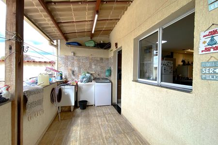 Casa à venda com 420m², 4 quartos e 6 vagasÁrea de Serviço