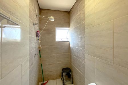 Casa à venda com 420m², 4 quartos e 6 vagasBanheiro da Suíte 1