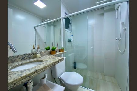 Banheiro de apartamento para alugar com 2 quartos, 100m² em Vila Caiçara, Praia Grande