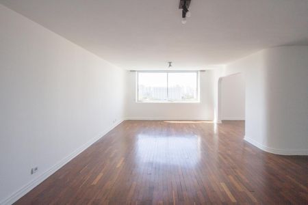 Sala de apartamento à venda com 3 quartos, 241m² em Santo Amaro, São Paulo