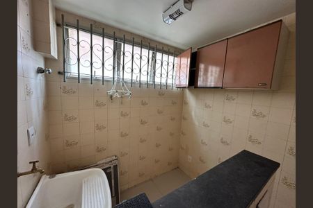 Apartamento para alugar com 65m², 3 quartos e 1 vaga Apartamento para alugar com 65m², 3 quartos e 1 vagaLavanderia