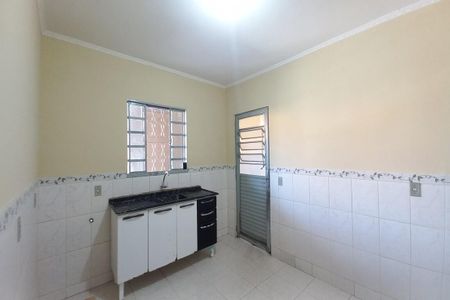 Casa à venda com 85m², 1 quarto e 2 vagasCozinha