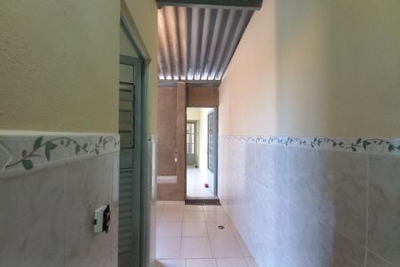 Casa à venda com 85m², 1 quarto e 2 vagasCorredor Lateral