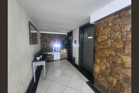 Apartamento para alugar com 82m², 2 quartos e 1 vagaÁrea comum