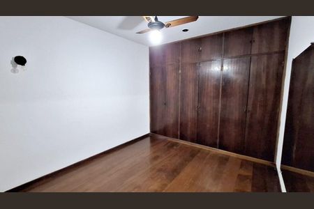 Apartamento para alugar com 275m², 4 quartos e 4 vagas