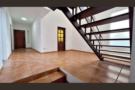 Apartamento para alugar com 275m², 4 quartos e 4 vagas