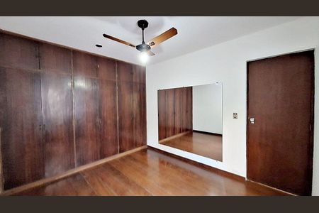 Apartamento para alugar com 275m², 4 quartos e 4 vagas
