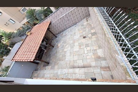 Apartamento para alugar com 275m², 4 quartos e 4 vagas