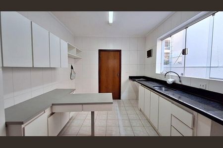 Apartamento para alugar com 275m², 4 quartos e 4 vagas