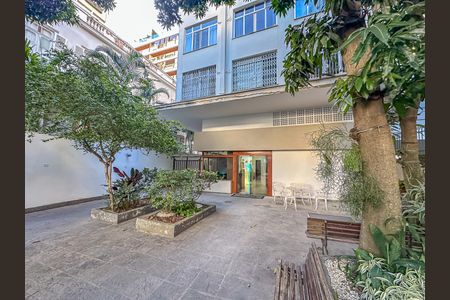 Studio para alugar com 30m², 1 quarto e sem vaga Studio para alugar com 30m², 1 quarto e sem vagaFachada