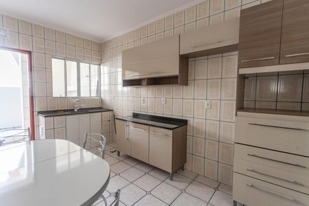 Casa para alugar com 50m², 2 quartos e sem vaga Casa para alugar com 50m², 2 quartos e sem vagaCozinha
