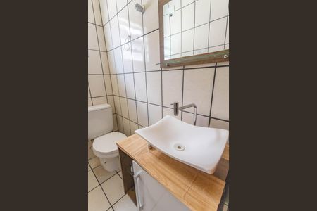 Casa para alugar com 50m², 2 quartos e sem vaga Casa para alugar com 50m², 2 quartos e sem vagaBanheiro social