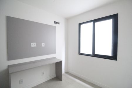 Casa de condomínio à venda com 190m², 4 quartos e 2 vagasSuíte 2