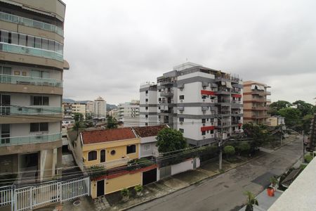 Casa de condomínio à venda com 190m², 4 quartos e 2 vagasTerraço - Vista