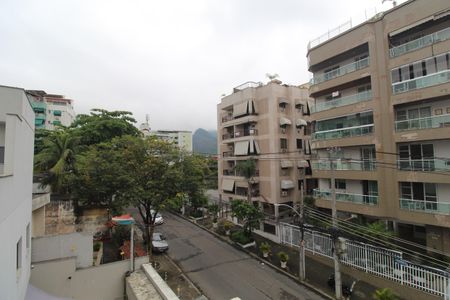 Casa de condomínio à venda com 190m², 4 quartos e 2 vagasTerraço - Vista