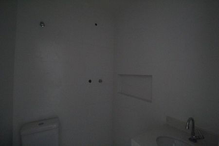 Casa de condomínio à venda com 190m², 4 quartos e 2 vagasBanheiro da suíte 2