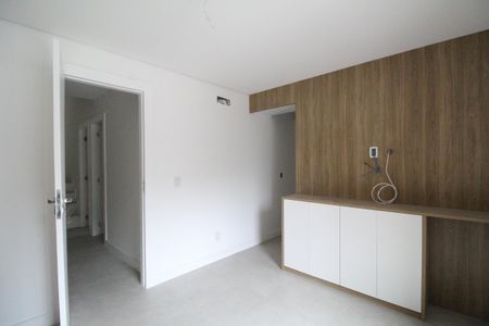 Casa de condomínio à venda com 190m², 4 quartos e 2 vagasSuíte 3