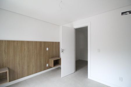 Casa de condomínio à venda com 190m², 4 quartos e 2 vagasSuíte 3