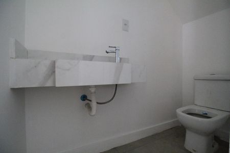 Casa de condomínio à venda com 190m², 4 quartos e 2 vagasLavabo 1