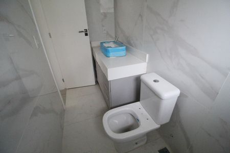 Casa de condomínio à venda com 190m², 4 quartos e 2 vagasBanheiro da suíte 3