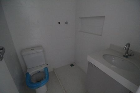 Casa de condomínio à venda com 190m², 4 quartos e 2 vagasBanheiro da suíte 2