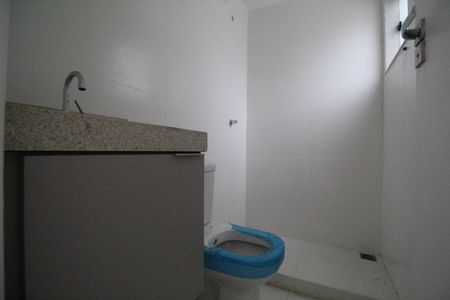 Casa de condomínio à venda com 190m², 4 quartos e 2 vagasBanheiro da suíte 4