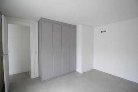 Casa de condomínio à venda com 190m², 4 quartos e 2 vagasSuíte 4