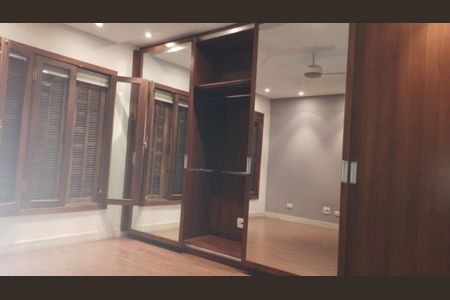 Casa para alugar com 4 quartos, 550m² em Jardim Leonor, São Paulo