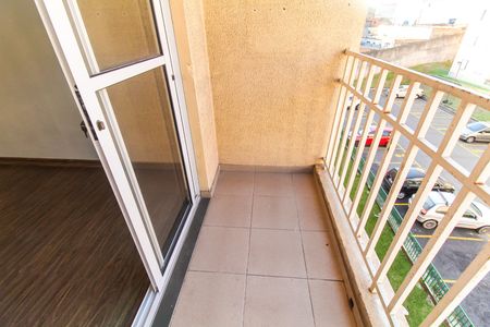 Sacada de apartamento para alugar com 2 quartos, 48m² em Jardim Sao Miguel, Ferraz de Vasconcelos