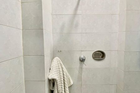 Apartamento para alugar com 65m², 2 quartos e sem vagaBanheiro de serviço