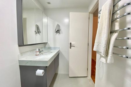 Apartamento para alugar com 65m², 2 quartos e sem vagaBANHEIRO