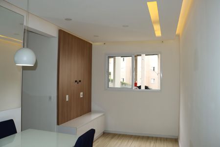 Sala de apartamento para alugar com 2 quartos, 45m² em Parque Rincao, Cotia