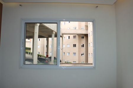 Sala de apartamento para alugar com 2 quartos, 45m² em Parque Rincao, Cotia