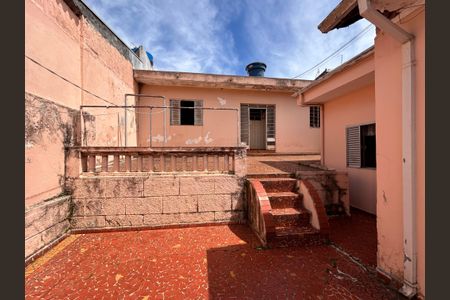 Casa à venda com 280m², 2 quartos e 1 vagaQuintal