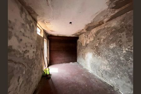 Casa à venda com 280m², 2 quartos e 1 vagaGaragem