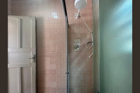 Casa à venda com 280m², 2 quartos e 1 vagaBanheiro